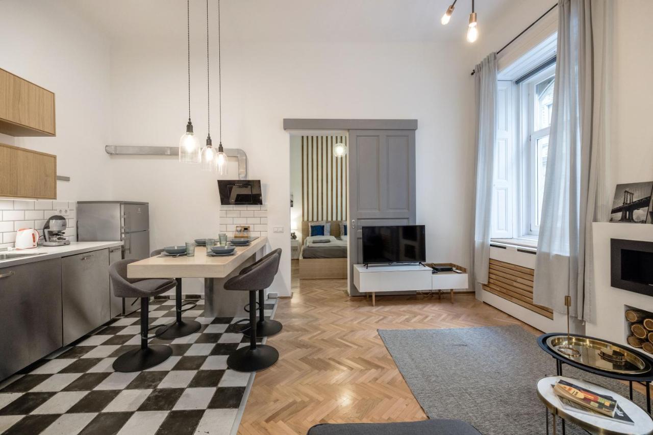 Industrial Fantasy Apartment Budapest Eksteriør billede